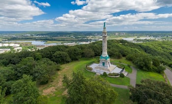 Soldiers and Sailors Monument at East Rock Park in New Haven, Connecticut, USA.