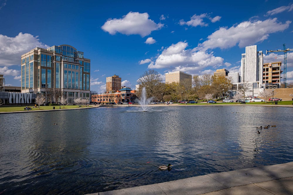 Vu sur le lac du Big Spring Park